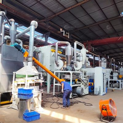 Equipamento de reciclagem de painéis solares de alta capacidade de 200-1000 kg/h para painéis monocelulares completos
