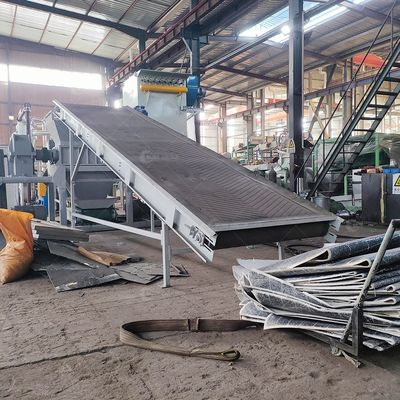 Máquina de reciclagem de painéis solares de 200-1000 kg/h para esmagamento e separação de células fotovoltaicas