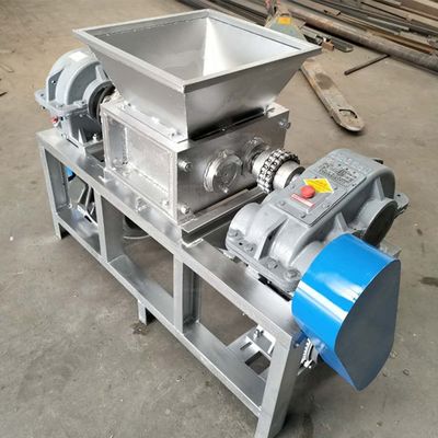 Máquina de trituração de sucata de duplo eixo de 4000W para triturar e reciclar plásticos