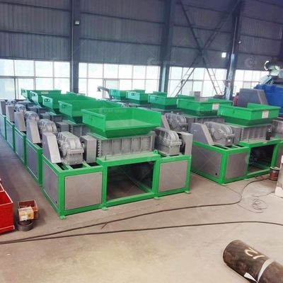 Fabricação de máquinas de trituração de cabo de cobre de dois eixos com capacidade de 2300 kg