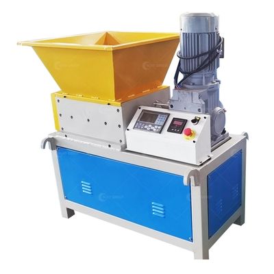 800-5000kg/h Capacidade Pequena Trituradora de papel de eixo duplo para satisfazer as necessidades do cliente